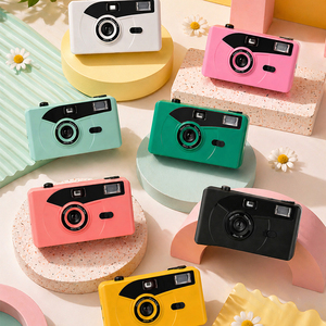 Appareil photo argentique 35 mm réutilisable personnalisé OEM, à mise au point fixe, en plastique, à usage unique, style automatique, design compact et coloré, vert - Product Image 3