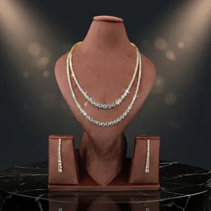 Parure de bijoux élégante en laiton plaqué rhodium avec rubis rouges et zircone cubique, collier et boucles d'oreilles, pour mariée et mariage - Product Image 3