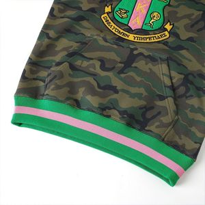 เสื้อสเวตเชิ้ตแขนยาวคอวีแบบแร็กแลนลายพราง AKA Camo Chenille ปักตัวอักษรกรีก สำหรับทุกเพศ สวมใส่สบาย พรีเมียม ทรงลำลอง - Product Image 3