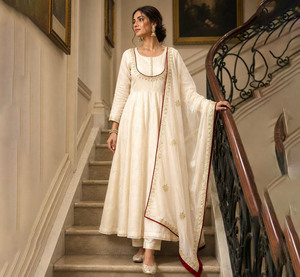 ชุดเดรส Anarkali ดีไซน์ใหม่สุดหรู ปักลายประดับด้วยเลื่อม สำหรับผู้หญิง ชุด Salwar Kameez สไตล์อินเดีย ปากีสถาน ชุดประจำชาติ  ชุดอาบายะห์ ปากีสถาน - Product Image 1