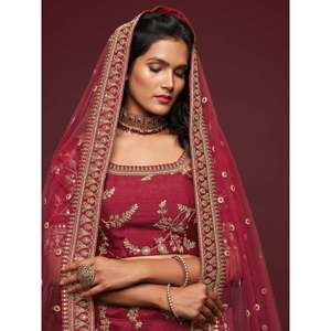 Super Granate Hilo Bordado Arte Seda Boda Lehenga Choli - Product Image 3