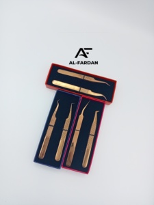 Pinces à cils en fibre nano couleur or rose plasma, avec logo personnalisé, pour extensions de cils volume, et boîtes magnétiques - Product Image 5