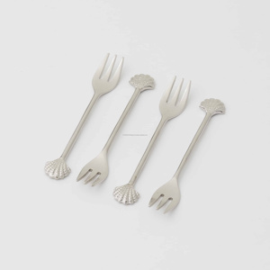 Ensemble de fourchettes en métal 4 pièces de qualité supérieure pour fruits et usage domestique - Product Image 3