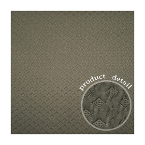 Tissu matelassé en POLYESTER RECYCLÉ personnalisé et tendance pour vêtements de golf - Product Image 1