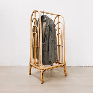 Porte-vêtements en rotin pour enfants, design adorable, matériau naturel, étagères à vêtements - Product Image 4