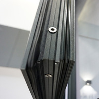 Fenêtre à battant moderne en aluminium à double vitrage, isolante thermiquement, avec persiennes orientables, nouvelle norme australienne pour chambre à coucher