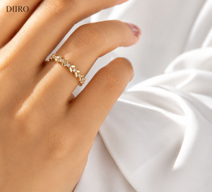 Bague de fiançailles demi-éternité en or jaune vermeil avec diamants ronds brillants et moissanite, faite à la main, bijoux pour femme - Product Image 5
