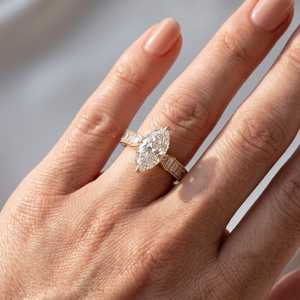 Bague Solitaire Classique en Diamant Taille Marquise 2.01CT VS1 de Luxe, Cultivé en Laboratoire, en Or Jaune 14K, Bague de Promesse Fine pour Cadeau Anniversaire - Product Image 3