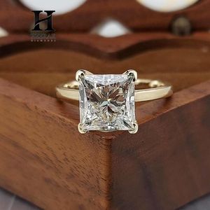 แหวนเพชรทรงเจ้าหญิงแบบคลาสสิก เพชรเพาะเลี้ยงในห้องปฏิบัติการ ทองคำ 14K 18K สีเหลือง แหวนเพชรเม็ดเดี่ยวแบบสี่ขา ทรงสี่เหลี่ยมเพชรเจียระไนแบบเหลี่ยม - Product Image 3