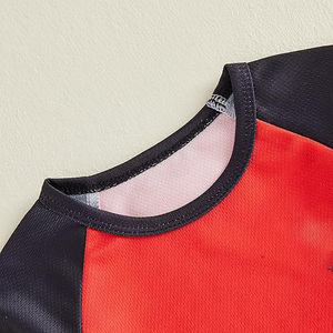 Ensemble de maillots de football personnalisés pour équipes de jeunes, tenue d'entraînement légère et respirante pour joueurs jeunes - Product Image 3