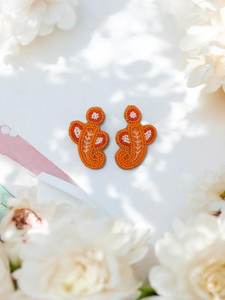 Pendientes Artesanales Ligeros con Bordado de Cuentas de Colores Naturales Blancos y Flecos de Cuentas - Artesanía de India Etsy - Product Image 2