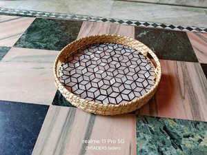 Bandeja decorativa para el hogar para mesa de centro tejida a mano en 2 tamaños Bandeja de ratán nácar de alta calidad Nuevo interior - Product Image 6