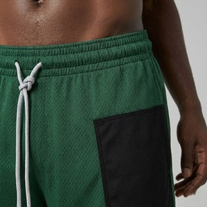 Shorts de basketball en mesh vert forêt pour hommes Elite, taille élastique avec cordon de serrage, pour entraînement sportif, gym, streetwear, vêtements de sport - Product Image 4