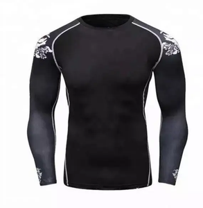 Nouveaux designs de mode pour femmes, rashguards de haute qualité, vêtements de fitness, rashguard personnalisé avec logo imprimé pour femmes. - Product Image 5