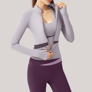 Ensemble de yoga 3 pièces sans couture pour femme OEM : T-shirt, short cycliste, haut long, soutien-gorge de sport taille haute respirant et écologique - Product Image 3