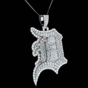 Colgante de Letra Inicial con Estilo Hip Hop, Diseño Gótico Inglés Antiguo, Chapado en Rodio de Lujo, Plata 925, Moissanita VVS - Product Image 2