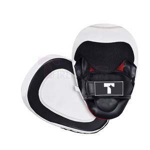 Protège-mains d'entraînement de boxe d'hiver légers et durables, pour le kickboxing, avec prise en main sécurisée, design respirant, en cuir souple de qualité supérieure - Product Image 1