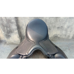 Nueva Silla de Doma Inglesa de Cuero Genuino de Alta Calidad, Silla de Montar de Cuero Genuino para Caballos, Bellamente Diseñada para Caballos de Paso - Product Image 3