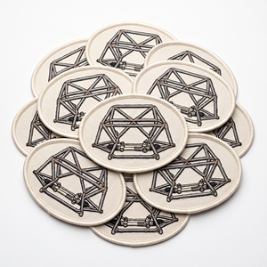 Proveedor de parches bordados para pedales de reposapiés, apliques de diamante para reposapiés, insignias de carreras automotrices con borde Merrow - Product Image 4