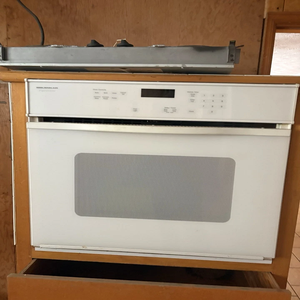 Horno eléctrico empotrado en pared J-e-n-n-A-i-r E-x-p-r-e-s-s-i-o-n-s con pantalla digital blanca - Product Image 1