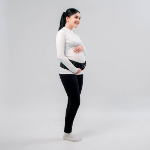 Ceinture de grossesse avec double velcro robuste et matière respirante et élastique : confortable et sûre pour les femmes enceintes - Product Image 6