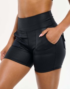 Nouveaux shorts pour femmes personnalisés noirs Essence Scrunch, taille haute, 2 boutons au dos, 2 poches sur les hanches, respirants, pour la gym - Product Image 5
