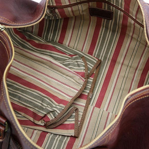 Sac de sport multifonction idéal pour les voyages, les activités de plein air et le transport quotidien, avec une construction en tissu résistant - Product Image 6