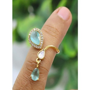 Bague élégante de qualité supérieure en laiton plaqué or avec pierre imitation AD, réglable, pour collection de mariage, pour femmes - Product Image 3