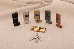 Poignée de meuble cylindrique haut de gamme en laiton et zinc de 60 mm, moderne, avec 1 clé d'un côté et 1 bouton de l'autre, pour villas et hôtels de luxe par Sukhand - Product Image 5