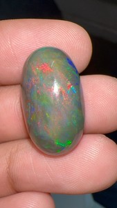 Opale d'Éthiopie noire naturelle de 21,00 carats, cabochon, multicolore, pierre précieuse lisse, pierre de naissance d'octobre - Product Image 3