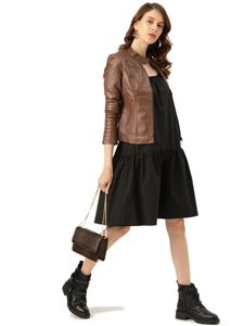 Chaqueta Corta de Cuero para Mujer, Color Vino Tinto, Nueva Colección, Chaqueta de Cuero Corta para Mujer - Product Image 5