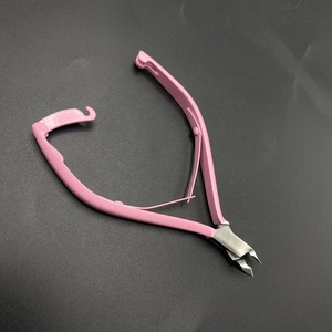 Kit de Manicura y Pedicura SAAR GLOBAL SURGICAL Clásico Rosa de Acero Inoxidable Duradero con Cortaúñas y Herramientas para Adultos - Product Image 6