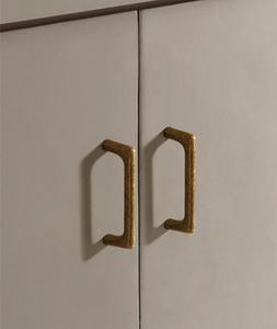 ลดราคา! มือจับเฟอร์นิเจอร์อะคริลิคทรงตัวทีสีทองหรูหราทันสมัย พร้อมเทคนิคการปั๊มลายทองเหลือง สำหรับตู้ครัว ตู้เสื้อผ้า ประตู ลิ้นชัก - Product Image 2