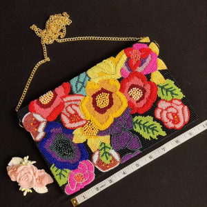 Magnifique Pochette Brodé Personnalisable avec Perles pour Femme - Idéale pour Mariage, Fête, Sac à Bandoulière - Product Image 6