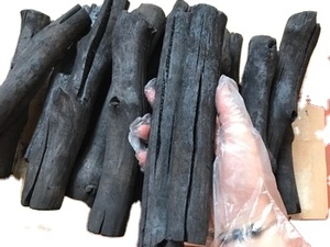 | Carbón de manguezal |   LEÑA DE MADERA DURA HECHA EN VIETNAM, LISTA PARA CARGAR, DE ALTA CALIDAD, USADA PARA BARBACOA. WHATSAPP +84 973 101 511 - Product Image 1