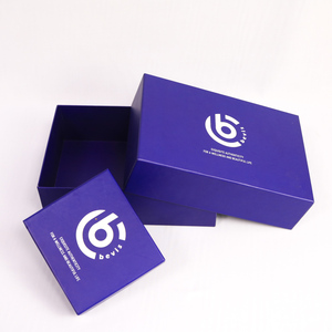 Cajas de regalo elegantes y simples con logotipo personalizado de alta calidad con tapa Fabricadas en Vietnam Impresión offset y laminación mate - Product Image 2