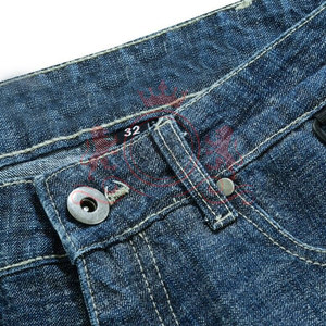 Jean décontracté de qualité supérieure avec une coupe confortable en tissu de coton doux pour un style et une mode au quotidien - Product Image 2