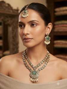 Fancy Collection Classic High Quality Alloy Gold Plated Geometric Design Claw Setting Imitation Pearl Moissanite Women's <b>Set</b> - Product Image 1