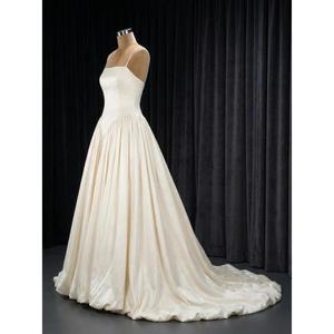 Vestido de Novia de Algodón Popelín de Primera Calidad, Clásico y Elegante, Color Marfil, Sin Tirantes, Estilo Princesa, Largo hasta el Suelo, Cintura Natural, con Volantes - Product Image 2