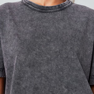 เสื้อยืดผู้หญิงทรงสวย แห้งเร็ว 100% ผ้าฝ้าย เป็นมิตรกับสิ่งแวดล้อม ทนทาน สำหรับฤดูร้อน พิมพ์ลายแบบรีดร้อนตามสั่ง จากซัพพลายเออร์ที่ดีที่สุด - Product Image 3