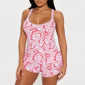 Nueva llegada de verano, pijamas suaves para mujer, estampado floral pequeño y sexy, cuello en V, tirantes finos, conjunto de pijama con chaleco y pantalones cortos con estampado de rosas. - Product Image 4