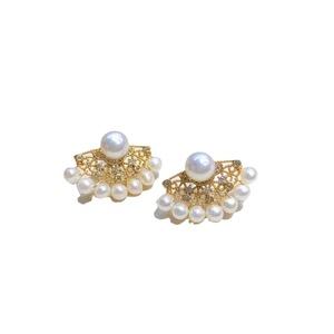 Boucles d'oreilles pendantes en argent pur style éventail en plumes de la République de Chine, avec 3 à 6 perles d'eau douce, nouvelle recommandation de produit - Product Image 5