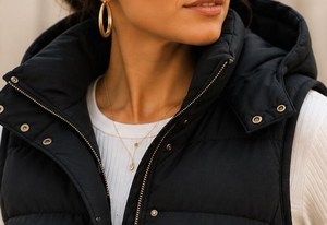 Gilet matelassé unisexe personnalisé, chaud et léger, d'hiver, avec capuche, sans manches, pour l'extérieur, avec logo frontal, vente en gros - Product Image 4