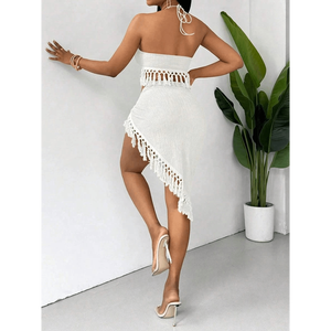 Ensemble de plage 3 pièces bohème à franges et pompons, blanc, avec haut halter bandeau et jupe portefeuille asymétrique, en tricot texturé avec bordure à pompons - Product Image 3