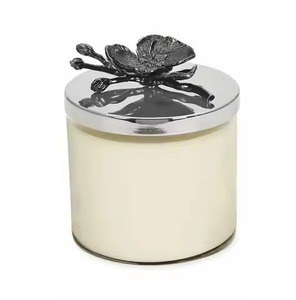 Pot à bougie en verre transparent pour cire de soja, avec couvercle plat argenté et accents de fleurs de magnolia émaillées, idéal pour l'aromathérapie et les boutiques de cadeaux - Product Image 5