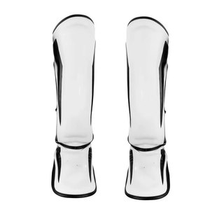Protège-tibias de football en cuir PU, protection professionnelle, durable, flexible, confortable, sûr, léger, pliable, toutes saisons - Product Image 3