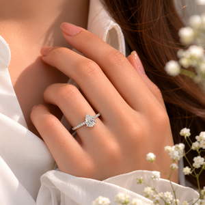 Anillo de Lujo con Diamantes Cultivados en Laboratorio con Corte de Pera y Pavé |   Anillo de Compromiso de Oro Blanco de 10K con Certificado IGI, Joyería Fina, Regalo para Mujer - Product Image 4