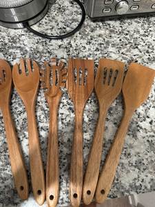 Ensemble d'ustensiles en bois 1 pièce : spatules, cuillère, spatule ajourée – Sûr pour les aliments, compatible lave-vaisselle, écologique, lavage à la main uniquement - Product Image 5