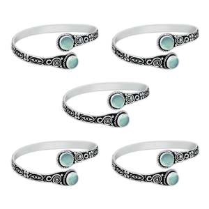 Pulseras de Calcedonia Aqua Plateadas en Plata con Dos Piedras de Nacimiento, Estilo Bohemio Geométrico, de Alta Calidad, Elegantes y de Diseño Moderno - Product Image 3