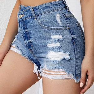 Short en jean bleu clair taille haute avec fermeture boutonnée, ourlet déchiré, style décontracté, coupe classique - Product Image 6